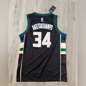 Giannis Antetokounmpo Milwaukee Bucks NBA Basketball jersey size 52 adult XL NWT